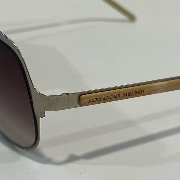 NWOT Alexander McQueen Gold Aviator Sunglasses main image 5